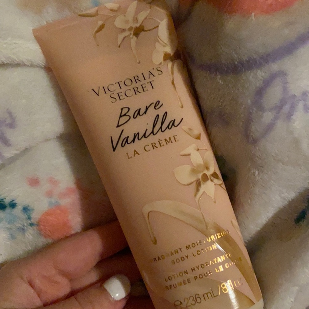 Victoria's Secret "bare vanilla la creme"